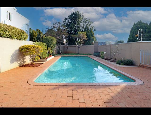 2 BEDROOM APARTMENT FOR SALE IN MONTGOMERY PARK